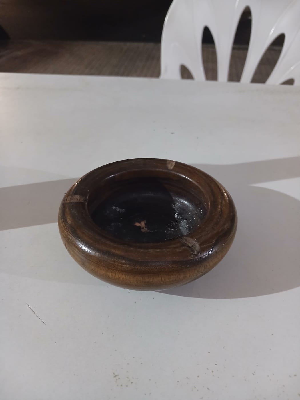 Ciotola Posacenere in legno con smalto nero - Stile rustico
